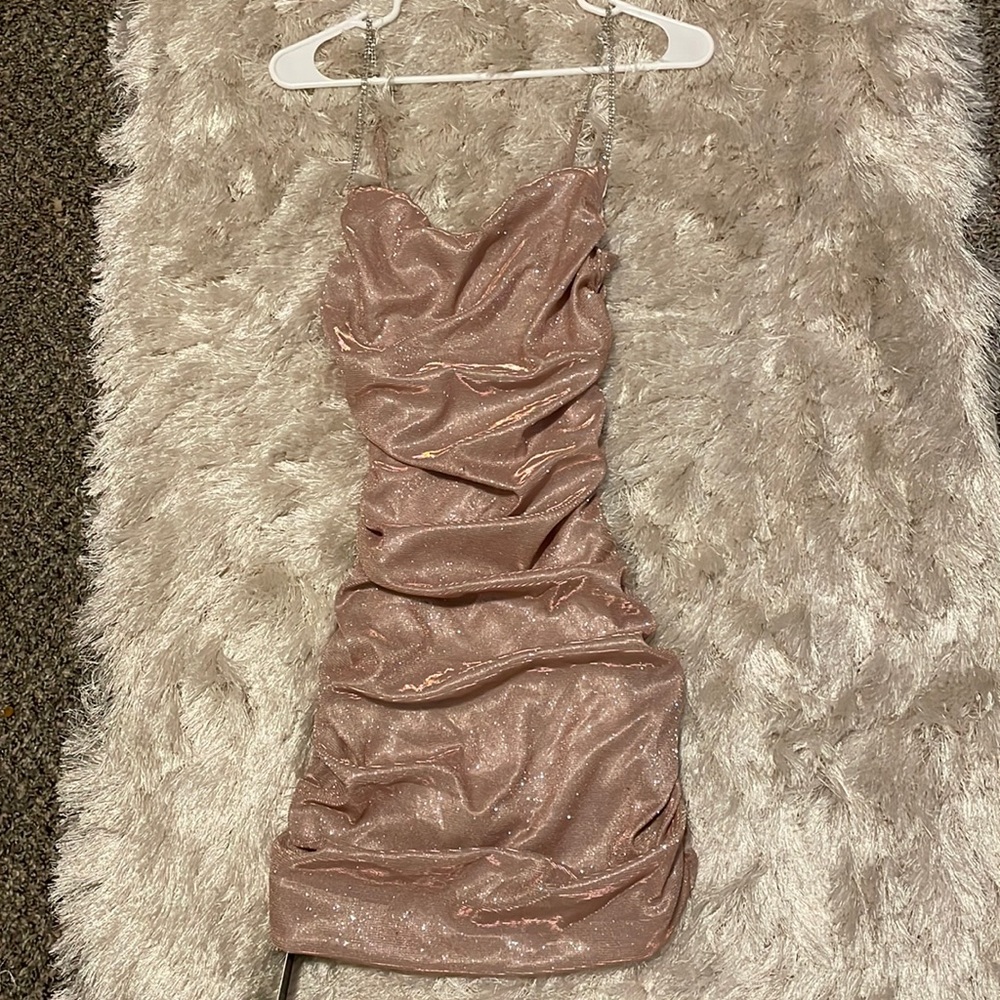 COPY - Sparkly Mini body con rouge dress From DressMeeze size: S